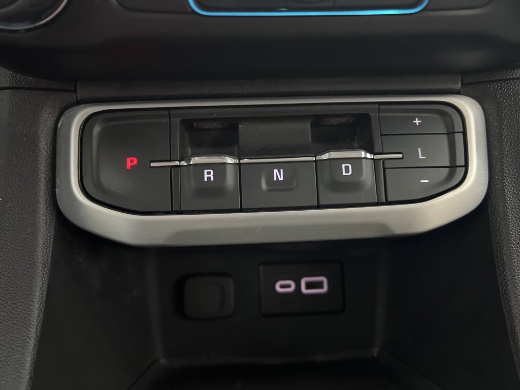 Used 2023 GMC Acadia SLE w/ LPO, Floor Liner Package image 34