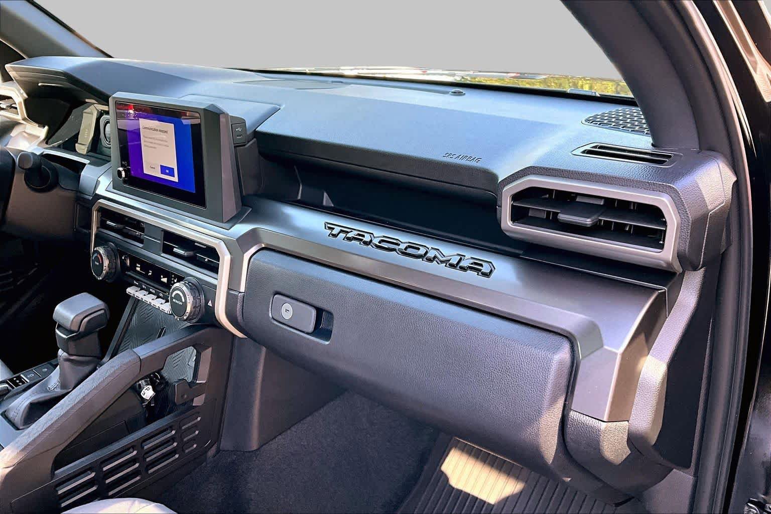 Used 2026 Toyota Tacoma SR5 AWD/4WD image 17