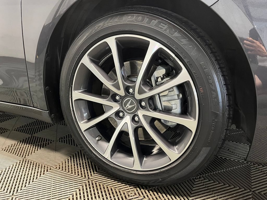 Used 2016 Acura TLX V6 w/ Technology Package FWD image 3