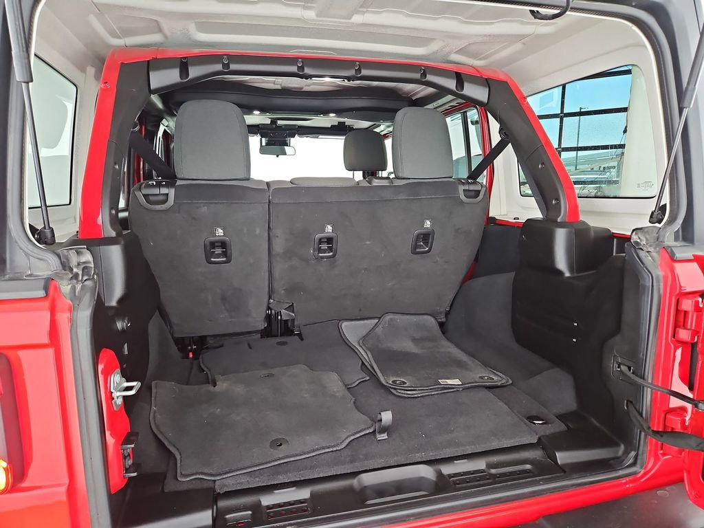 Used 2025 Jeep Wrangler Unlimited Rubicon image 30