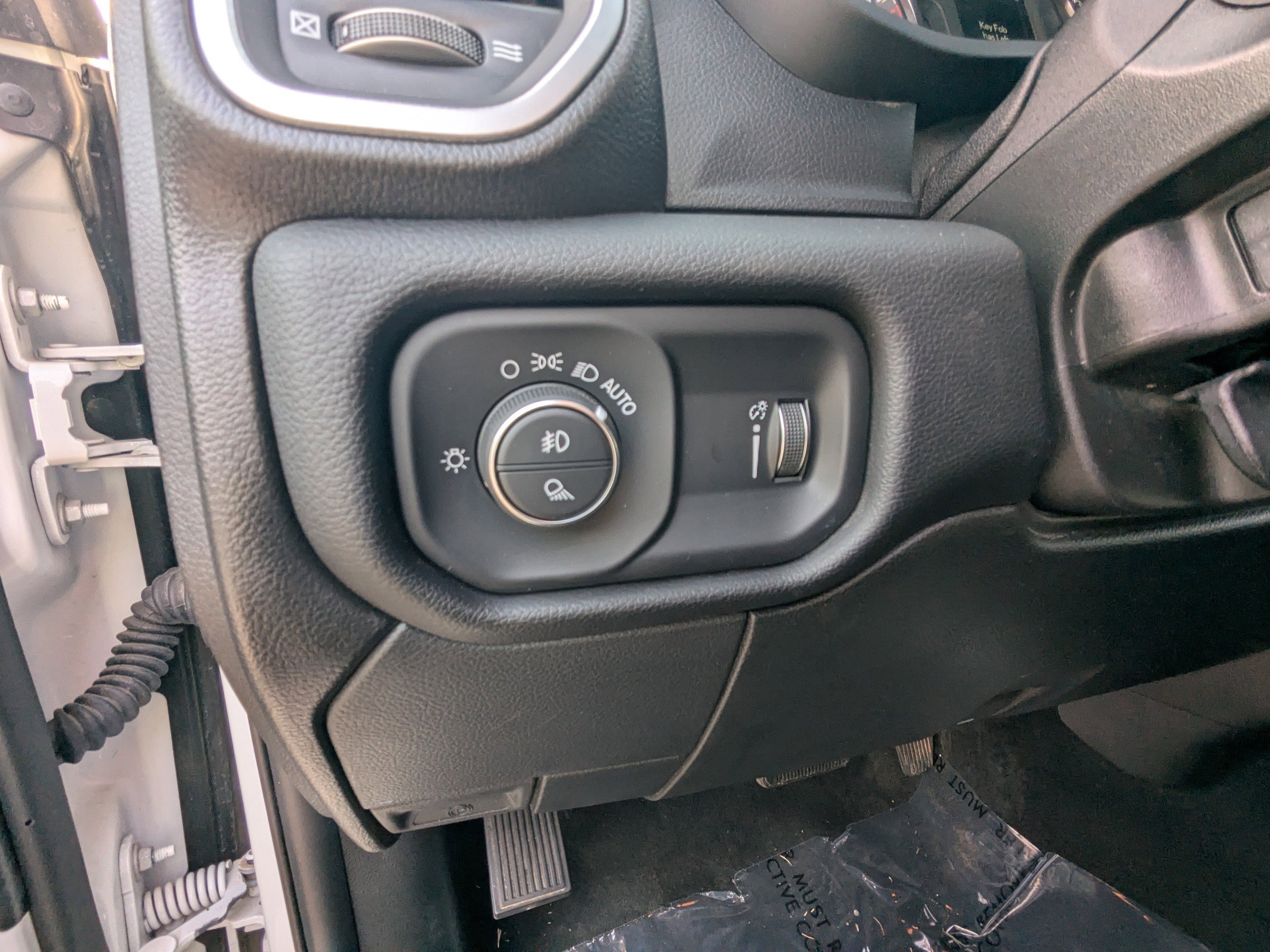 Used 2024 RAM 3500 Big Horn image 16