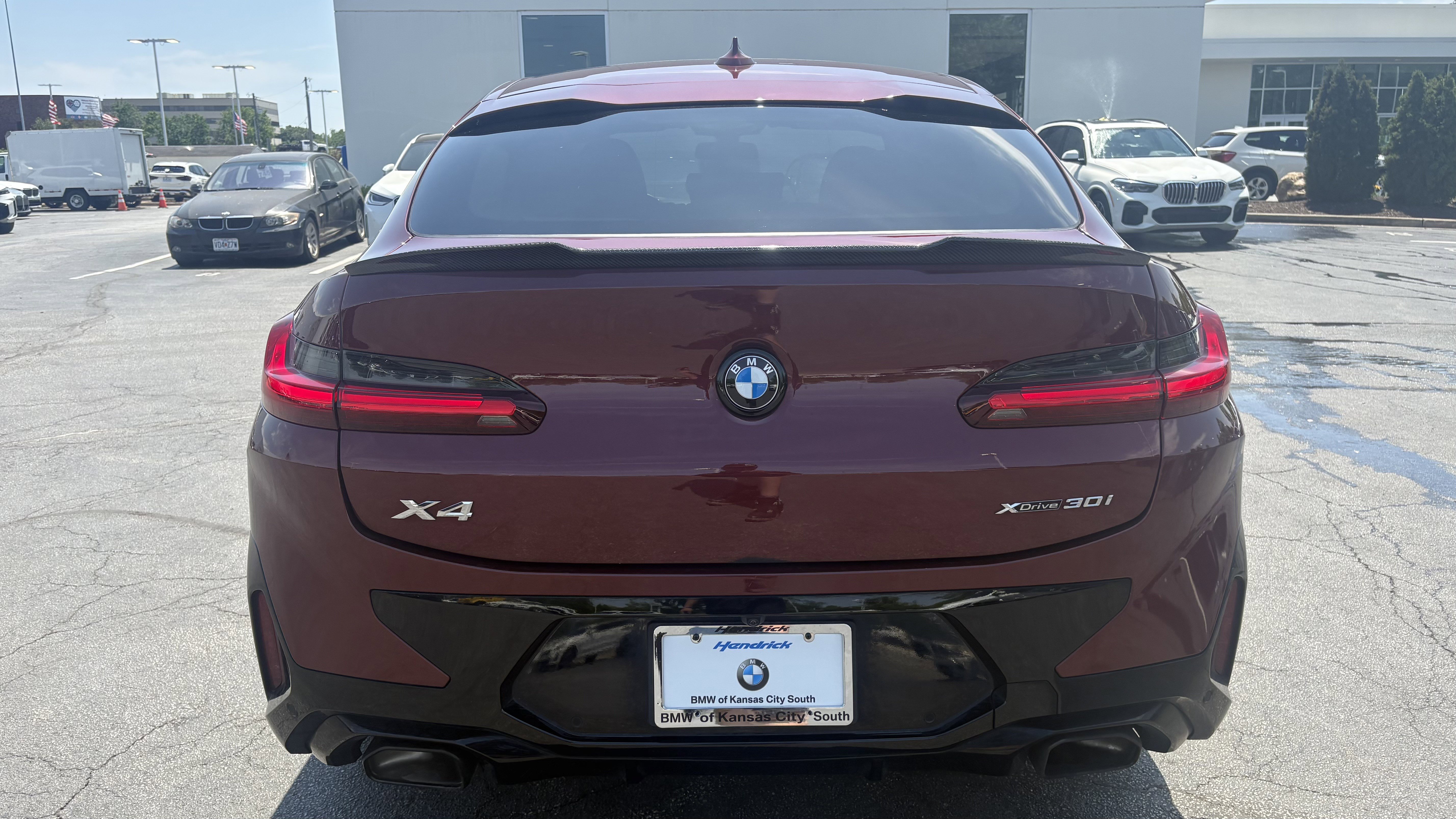 Used 2023 BMW X4 xDrive30i w/ M Sport Package AWD/4WD image 9