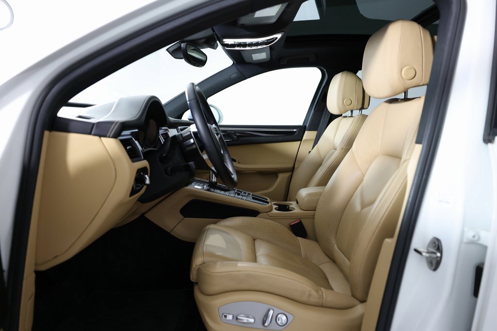 Used 2018 Porsche Macan image 15