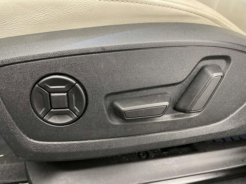Certified 2023 Audi Q3 2.0T Premium Plus w/ Premium Plus Package image 17