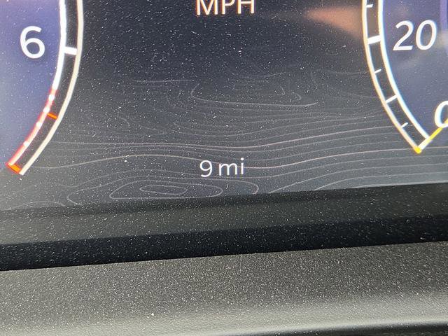 New 2025 Jeep Grand Cherokee Altitude AWD/4WD image 6