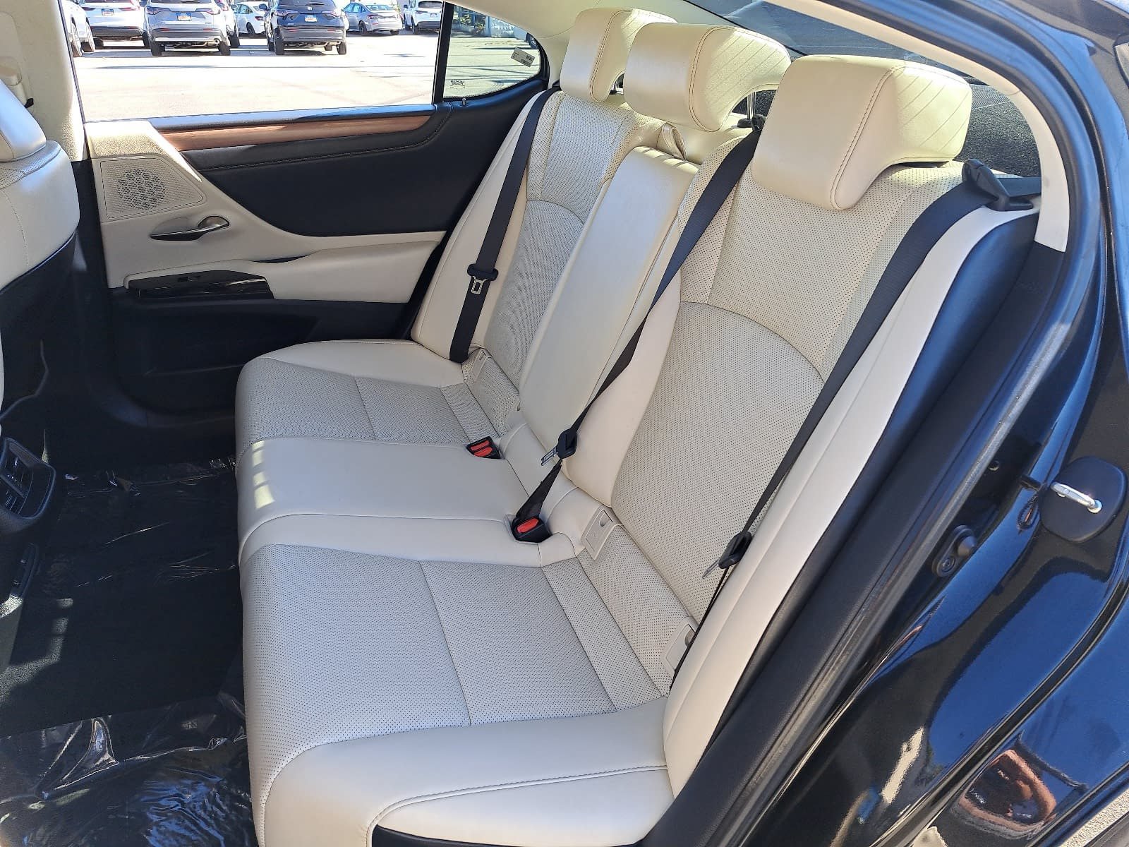 Used 2024 Lexus ES 350 w/ Premium Package FWD image 14