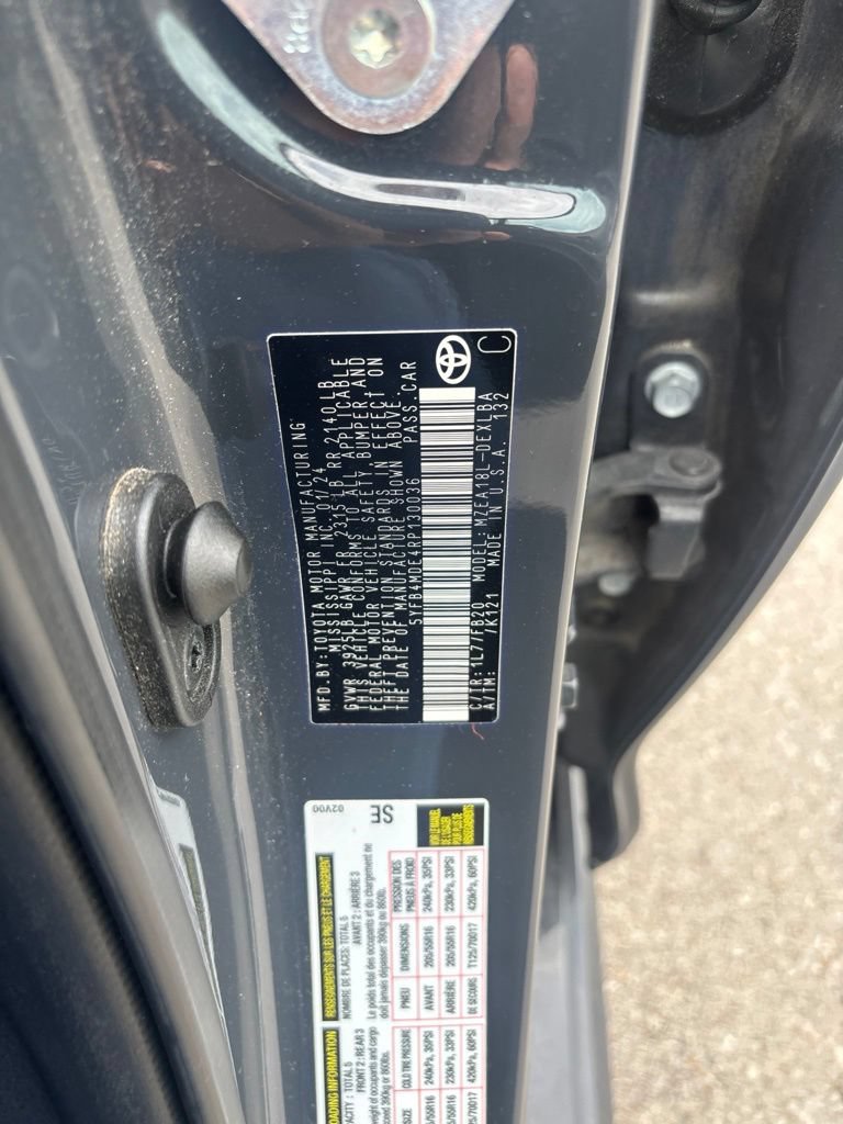 Used 2024 Toyota Corolla LE FWD image 20