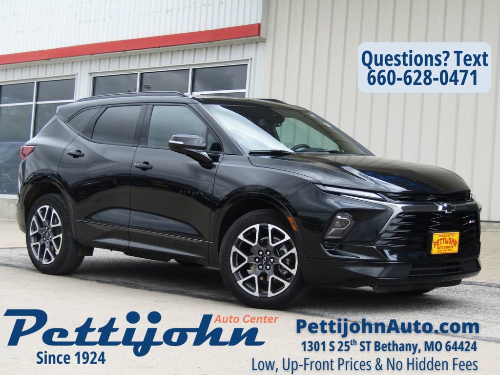 Used 2025 Chevrolet Blazer RS AWD/4WD image 1