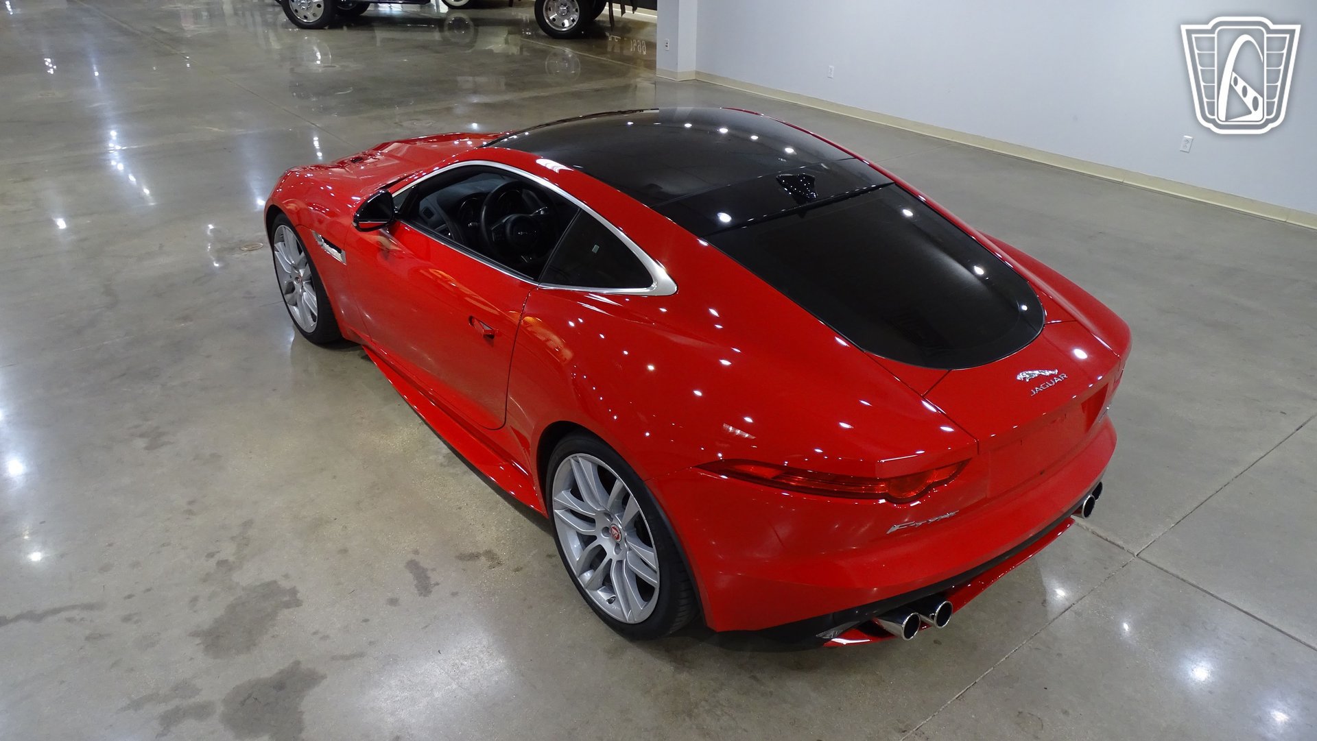 Used 2016 Jaguar F-TYPE R AWD/4WD image 8
