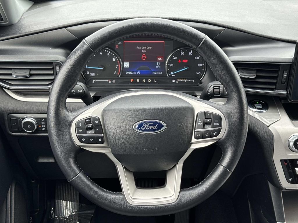 Used 2021 Ford Explorer XLT w/ Equipment Group 202A image 10