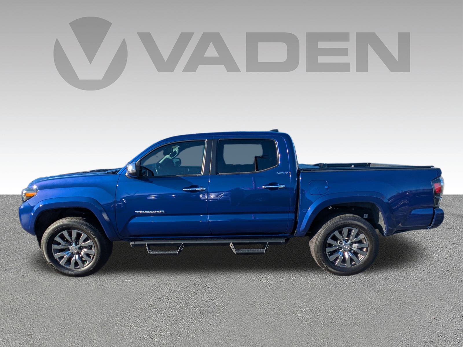 Used 2023 Toyota Tacoma Limited image 28