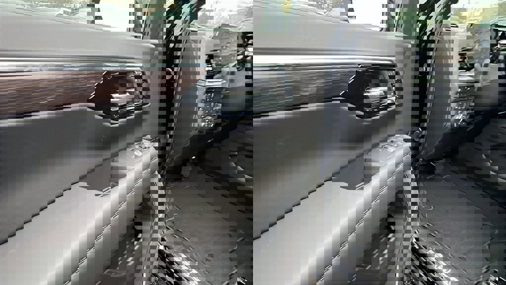 New 2026 Chevrolet Tahoe Z71 w/ Comfort Package image 12