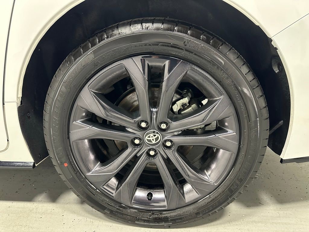 Used 2025 Toyota Sienna XSE image 69