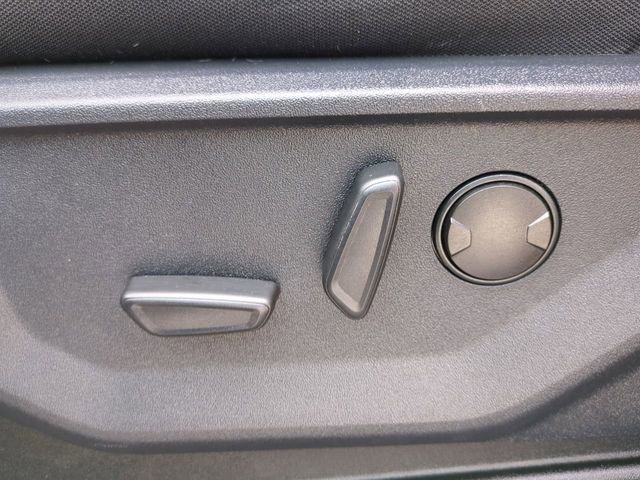 Certified 2022 Ford F150 XLT w/ Equipment Group 302A High image 22