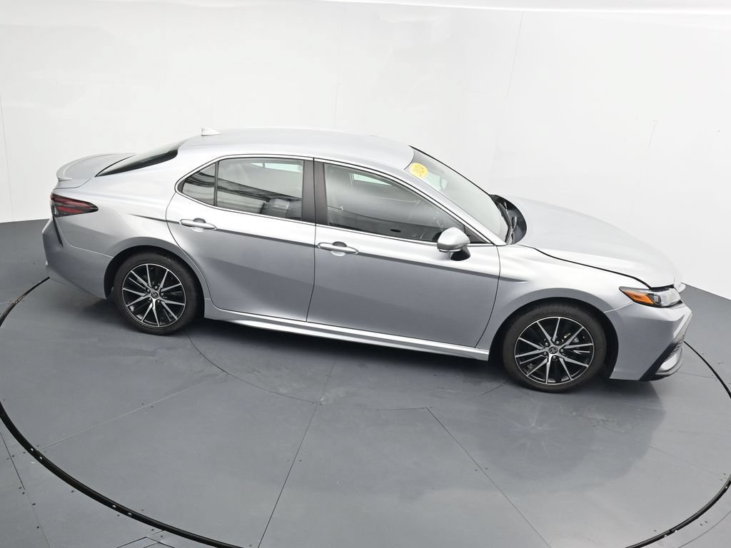 Used 2024 Toyota Camry SE FWD image 32