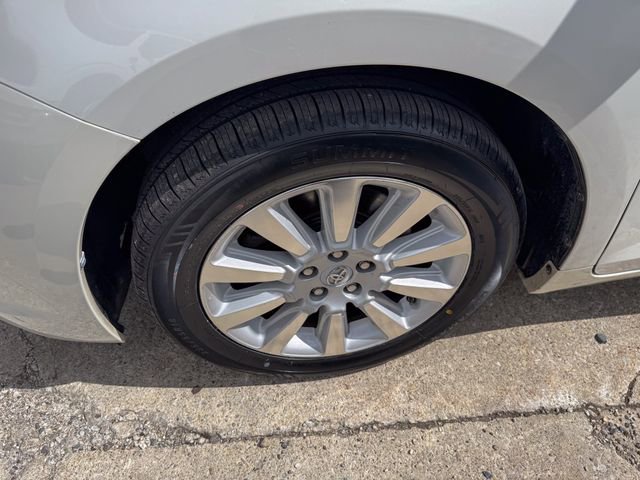 Used 2013 Toyota Sienna Limited w/ Premium Pkg image 32