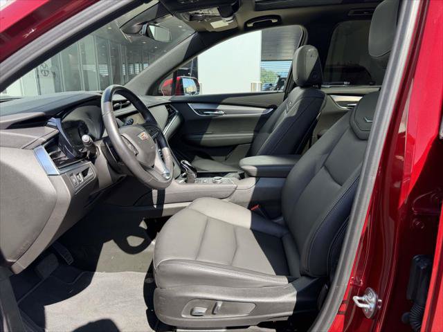 Used 2025 Cadillac XT6 Luxury AWD/4WD image 20