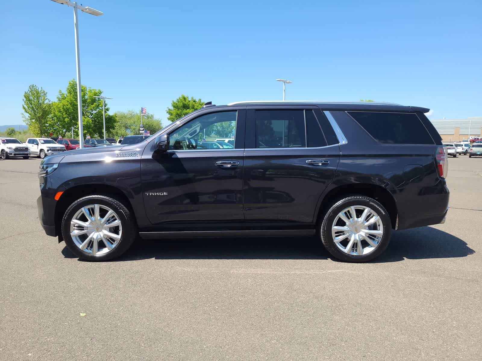 Used 2024 Chevrolet Tahoe High Country w/ Premium Package AWD/4WD image 11