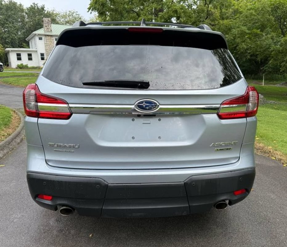 Used 2022 Subaru Ascent Limited w/ Technology Package AWD/4WD image 8