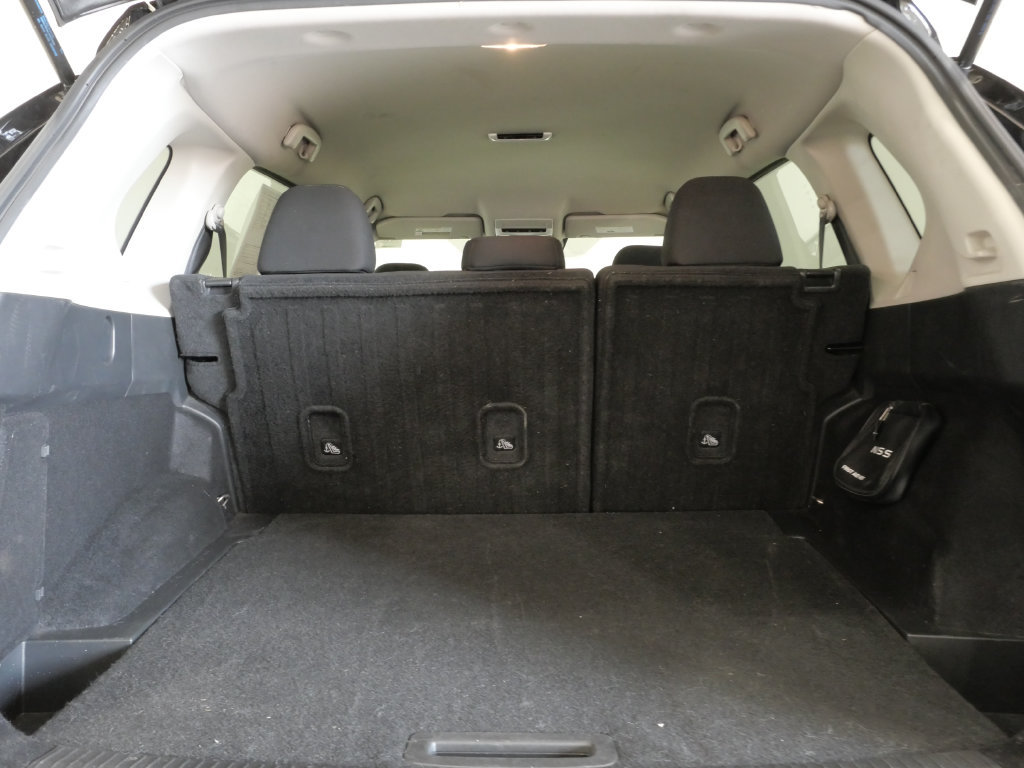 Used 2024 Nissan Rogue S AWD/4WD image 25