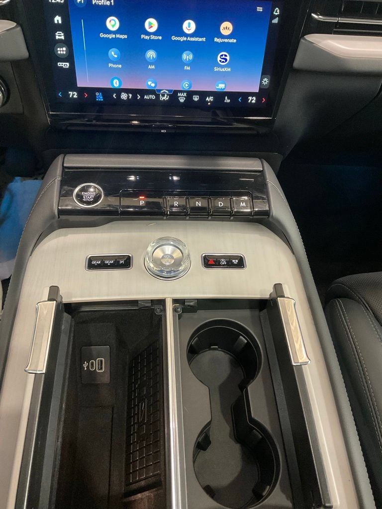 Used 2025 Lincoln Navigator Reserve AWD/4WD image 22