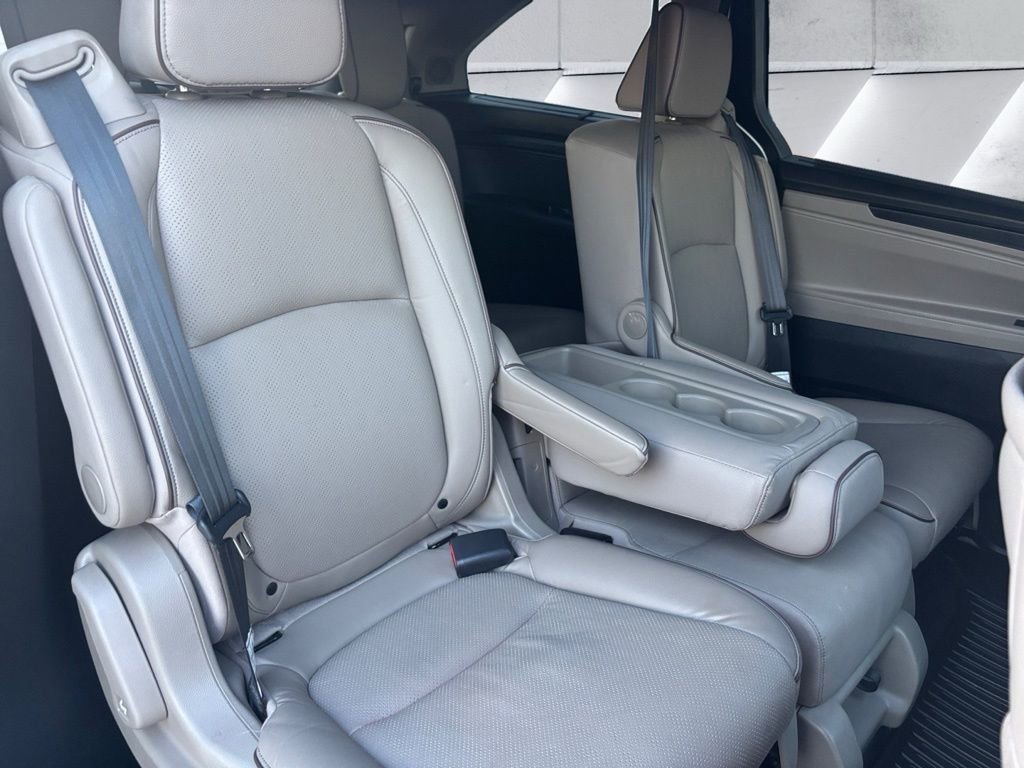 Used 2024 Honda Odyssey Elite image 14