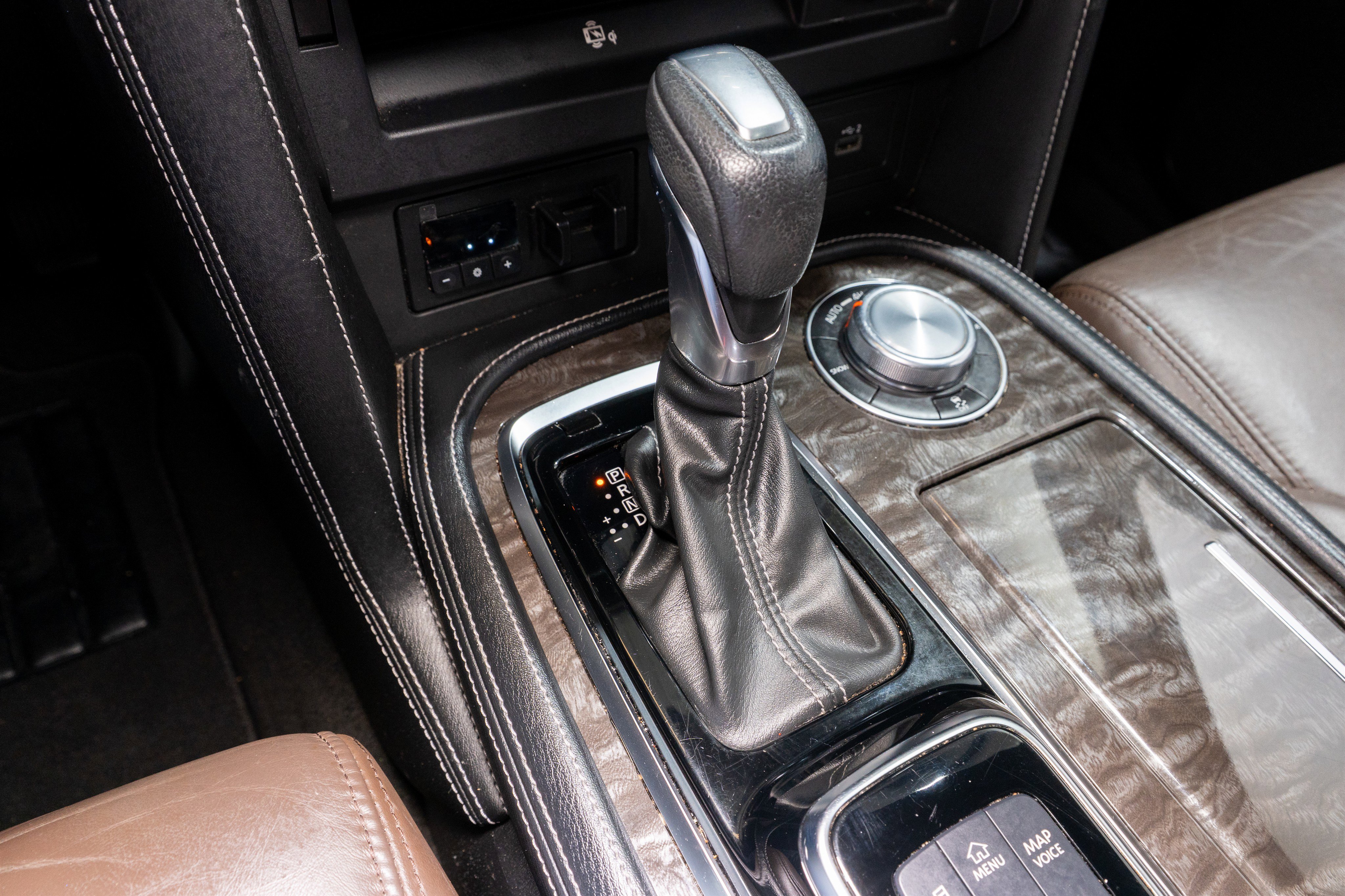 Used 2021 Nissan Armada Platinum image 26