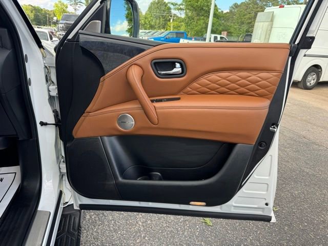 Used 2023 INFINITI QX80 Sensory w/ Cargo Package RWD image 10