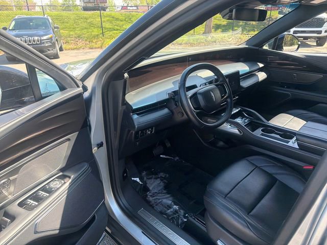 Used 2024 Lincoln Nautilus Premier w/ Jet Appearance Package AWD/4WD image 31
