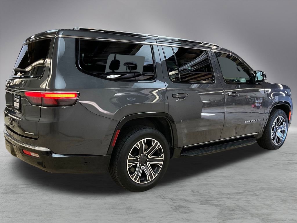 Used 2024 Jeep Wagoneer Series II w/ Flexible Seating Group image 5
