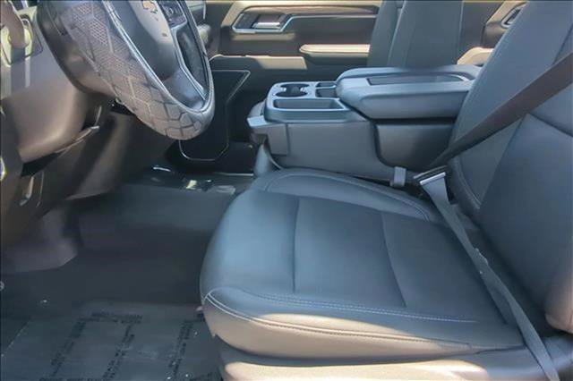 Used 2025 Chevrolet Silverado 2500 LTZ AWD/4WD image 24