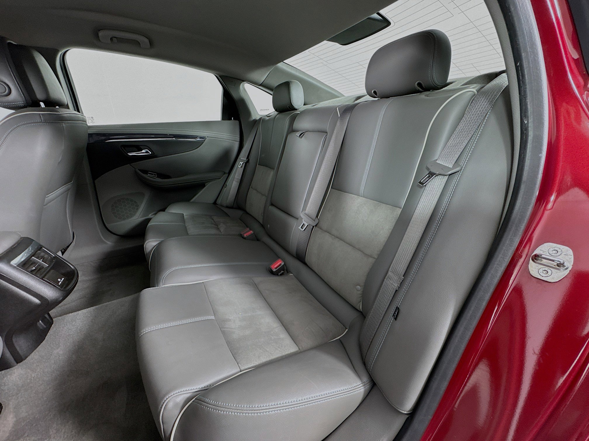 Used 2014 Chevrolet Impala LT FWD image 24