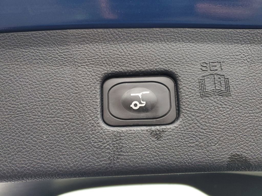 Certified 2023 Ford Edge SEL w/ Convenience Package AWD/4WD image 34