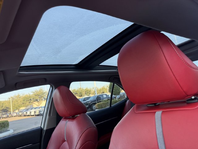 Used 2019 Toyota Camry XSE w/ Navigation Package FWD image 22