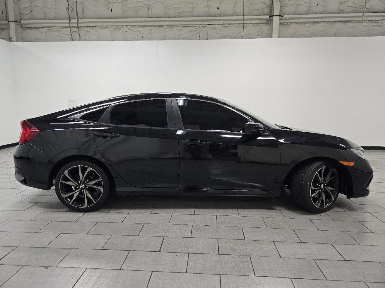 Used 2019 Honda Civic Sport image 15