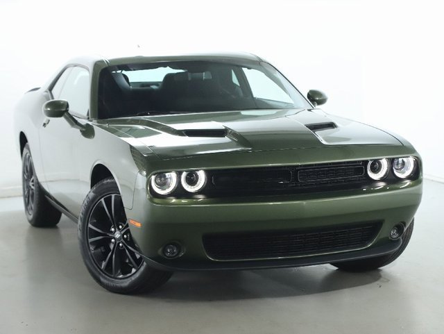 Used 2023 Dodge Challenger SXT w/ Blacktop Package image 2