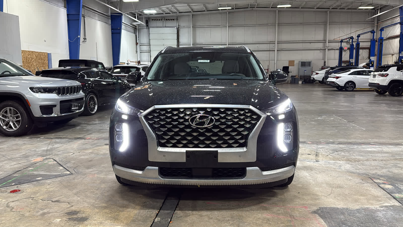 Used 2021 Hyundai Palisade Calligraphy image 8