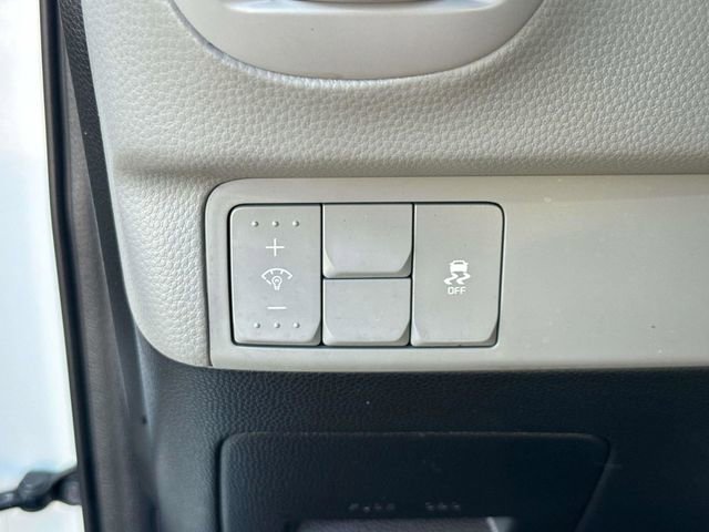 Used 2016 Kia Soul + image 27