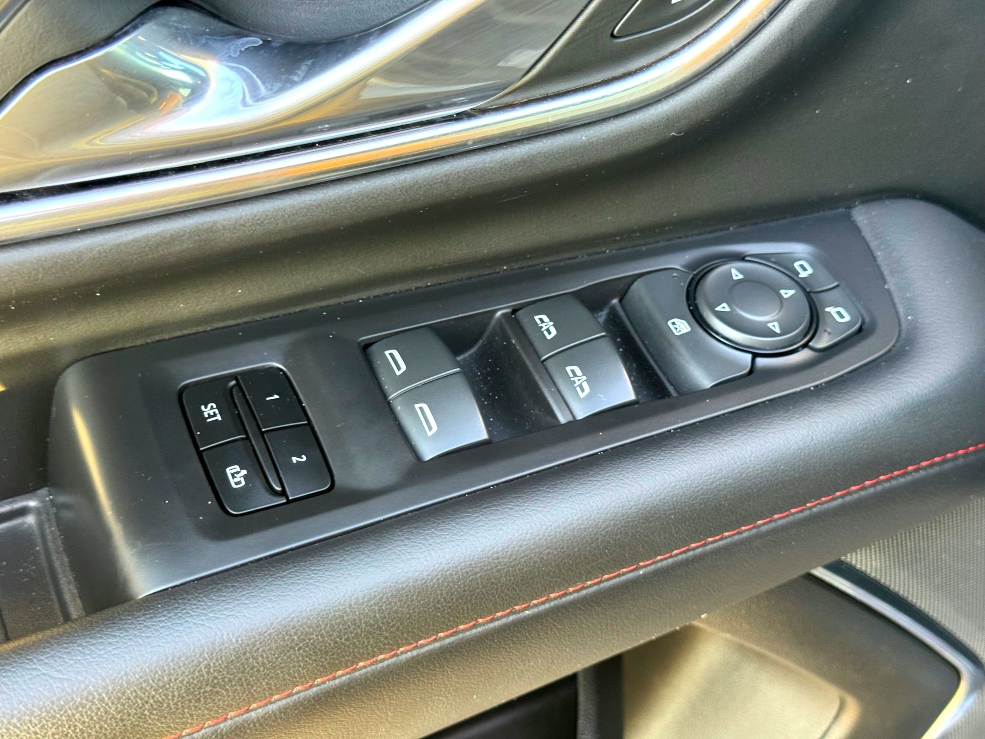 Used 2024 Chevrolet Suburban RST image 16