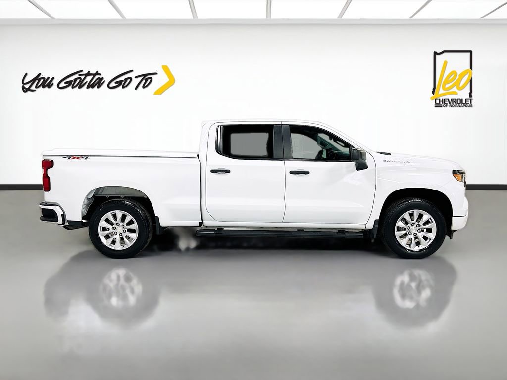 Used 2023 Chevrolet Silverado 1500 Custom image 4