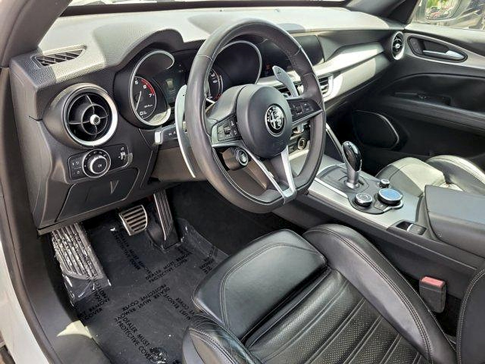 Used 2018 Alfa Romeo Stelvio Ti Sport AWD/4WD image 21