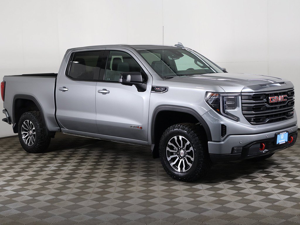 Used 2023 GMC Sierra 1500 AT4 w/ Technology Package AWD/4WD image 2