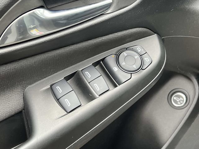 Used 2025 Buick Envista Preferred w/ Convenience I Package image 18