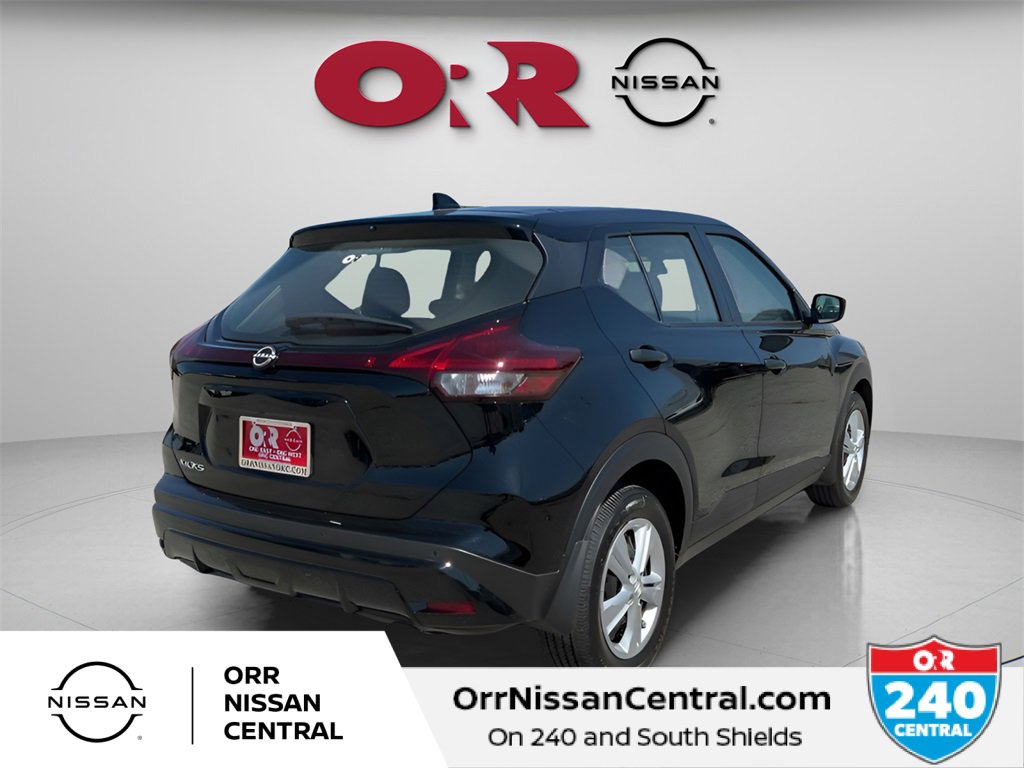 New 2025 Nissan Kicks Play S image 5