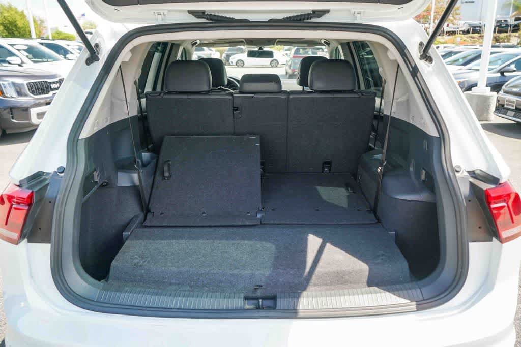Used 2019 Volkswagen Tiguan SE w/ Panoramic Sunroof Package FWD image 25