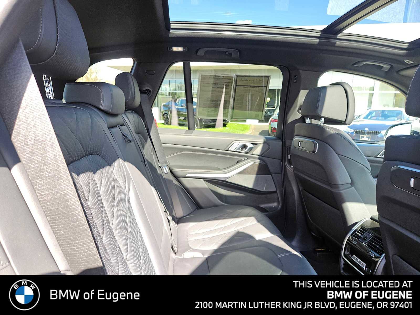 Used 2024 BMW X5 xDrive40i w/ Premium Package AWD/4WD image 15