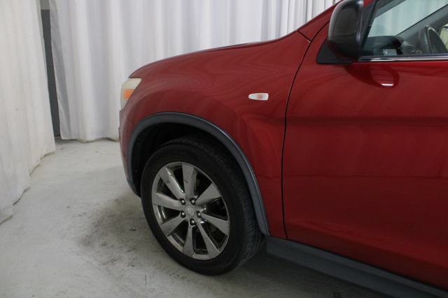 Used 2013 Mitsubishi Outlander Sport LE FWD image 27