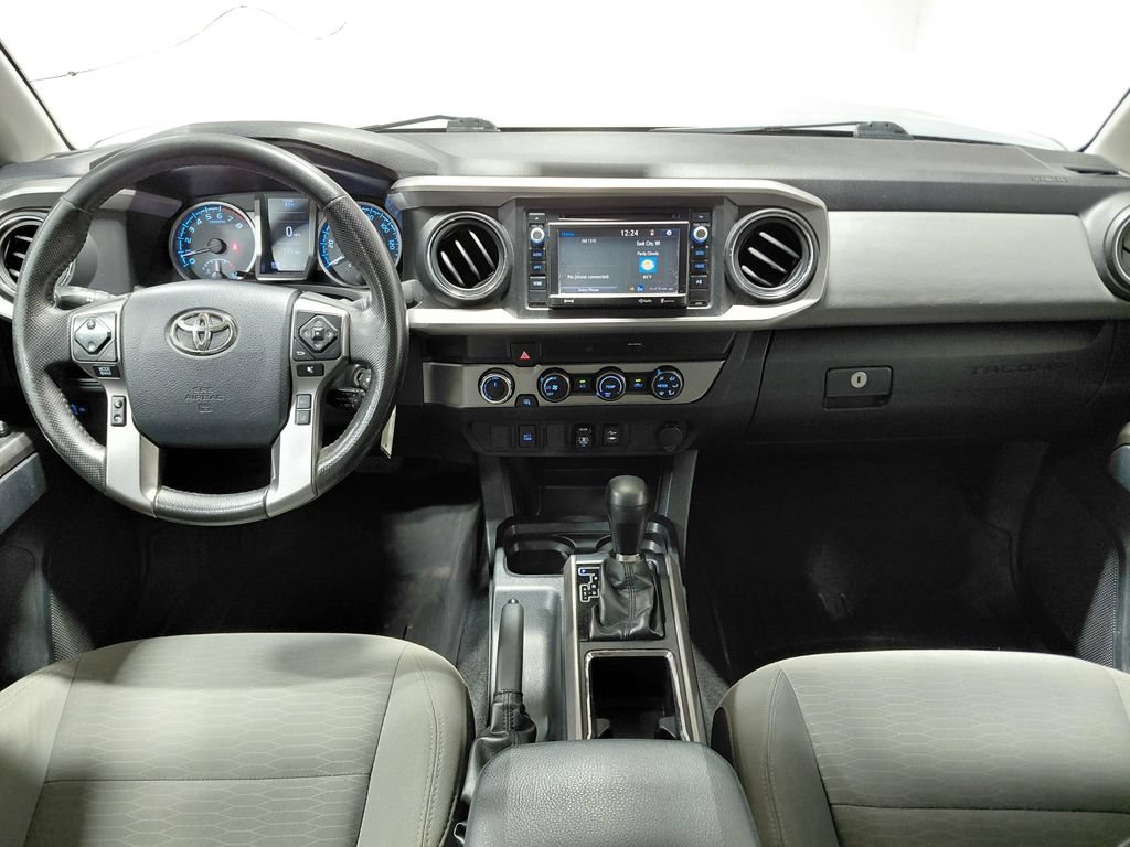 Used 2019 Toyota Tacoma SR5 AWD/4WD image 2