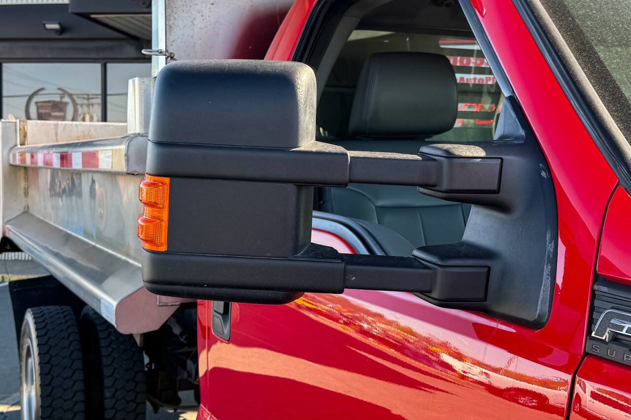 Used 2016 Ford F550 4x4 Regular Cab Super Duty w/ Power Equipment Group image 17