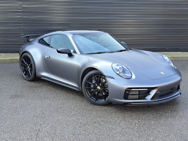 Used 2024 Porsche 911 Carrera T image 9